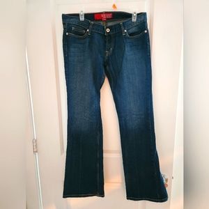Women's Guess jeans, size 30. New without tags